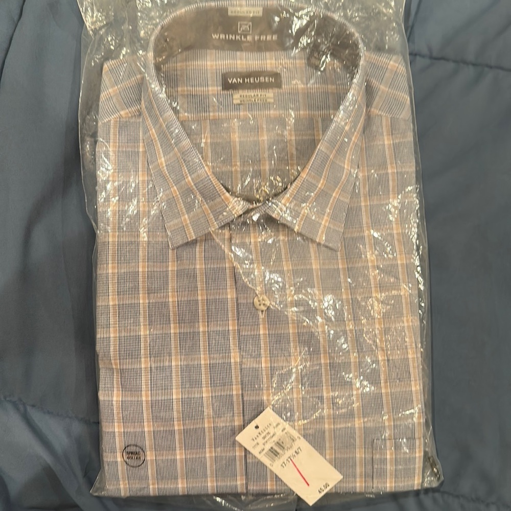 Van Heusen wrinkle free long sleeve button up